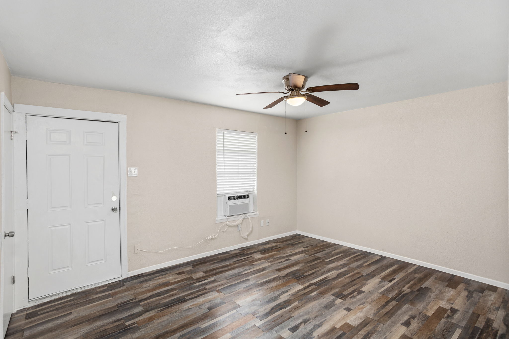 235 Kelsey Avenue - 4